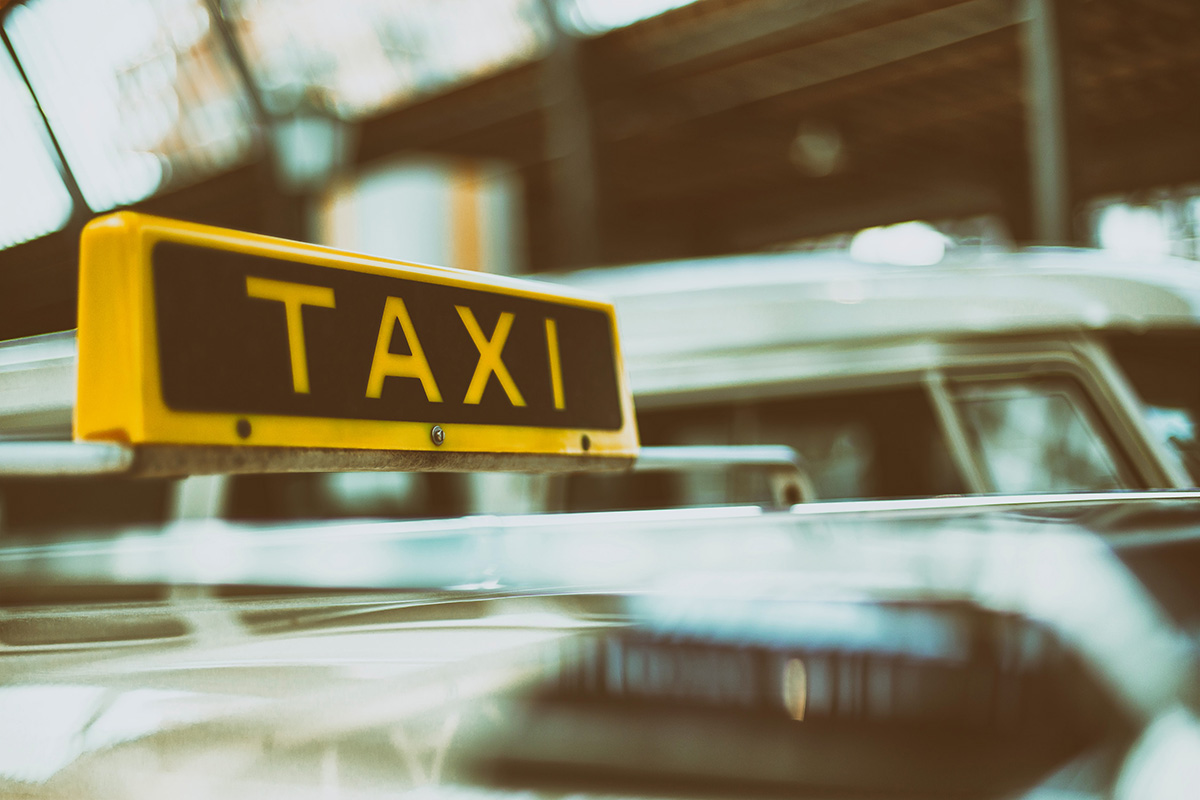 Услуги вызова такси в базе отдыха «Лукоморье»